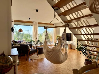 Neuwertige 3 Zimmer-Wohnung mit EBK, eigner Dachterrasse, See- und Bergblick