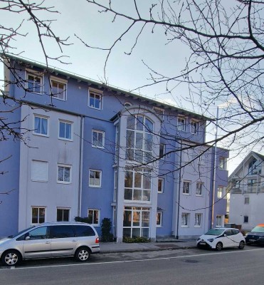 Charmante helle 3-Zimmer Wohnung in zentraler Lage