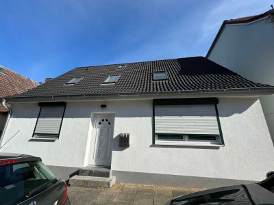 Zentral und einladend: Saniertes Einfamilienhaus in Bad Oldesloe