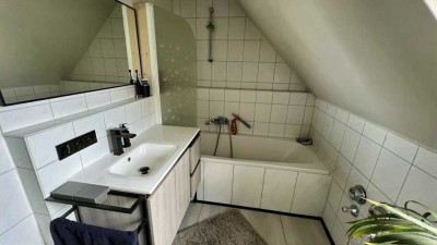 Leerstehende 2-Zimmer-Dachgeschosswohnung mit Studio in Goldach