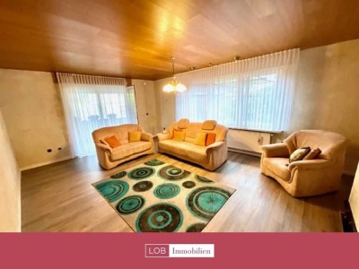 Helle 4-Zimmer-Wohnung mit Balkon und Einbauküche