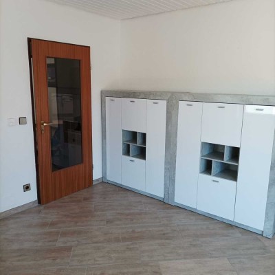 1-Zimmer-Wohnung mit Balkon in Weinstadt bevorzugt an Pendler