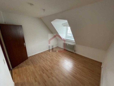 Charmante, gut geschnittene  3-Zimmer-Dachgeschosswohnung im Zentrum von Neumünster