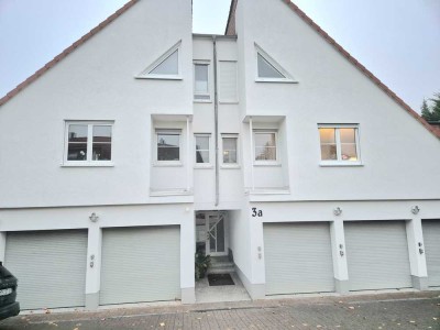 Exklusive 4-Zimmer-Maisonette-Wohnung einzugsbereit und möbliert in Eschborn-Niederhöchstadt