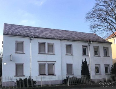 Mehrfamilienhaus mit Potenzial -  interessant für Gewerbetreibende - mit Werkstatt und Lagerräumen