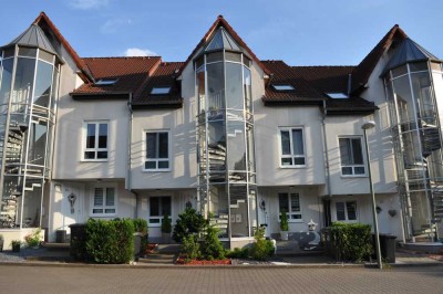 Schöne 3,5 Zi. Wohnung mit Balkon und Garage