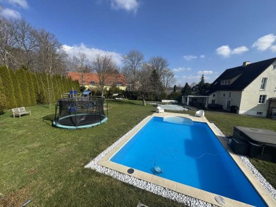 Einfamilienhaus in Chemnitz-Glösa mit riesigem Grundstück, Pool, Teich und Keller vom Eigentümer
