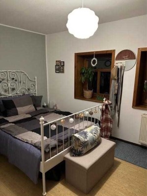 Kleine Altbau-Wohnung in Weferlingens Zentrum, Bergstr. 5 1.OGL