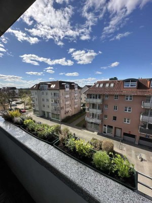 Möblierte 3-Zimmer-Wohnung mit Einbauküche und Balkon in Bernau bei Berlin
