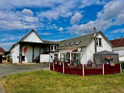 Idyllisch grün! Bauernhaus mit Baugrundstück in Thiendorf