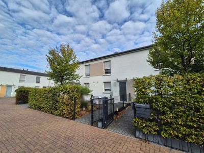 Neuwertiges Reihenhaus für die kleine Familie in toller Lage