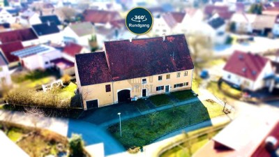 GROSSZÜGIGES BAUERNHAUS MIT AUSBAUPOTENZIAL IM HERZEN DES DORFES