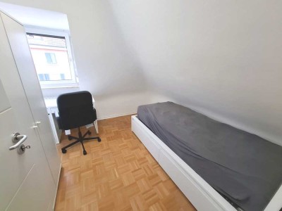 schönes WG Zimmer teilmöbliert zu vermieten
