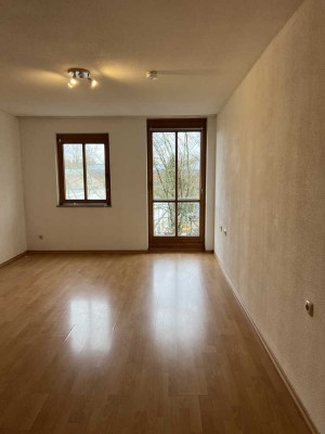 Hübsches Apartment mit Balkon in der Hans-Schäfer-Straße zu vermieten