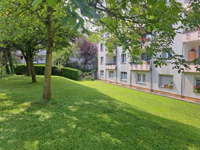 Perfekt für die Schwiegereltern: barrierefrei, Auzug, Süd-Balkon, U-Bahn und Einkauf vor der Tür!