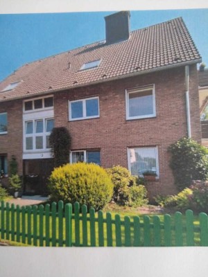 Nette kleine Dachgeschosswohnung in Budberg