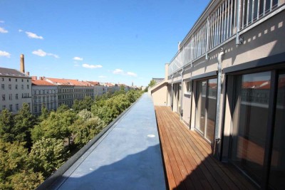 Sonniges Dachgeschoss zwischen Kollwitzplatz und Alex - Termine per Telefon 030 80904141