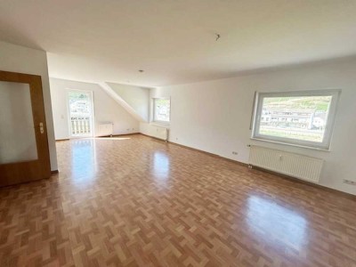 Großzügige 3-Zimmer-Wohnung mit Tageslichtbad und Balkon!! 53507 Dernau!!