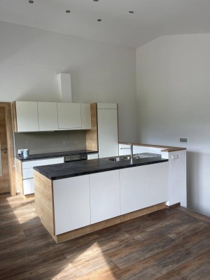 Neubauwohnung mit 2 Zimmern und Stellplätzen