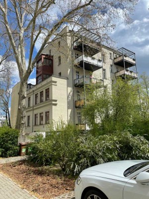Exklusive 4-Raumwohnung – hochwertig ausgestattet, mit Balkon in bester Lage / WE 01