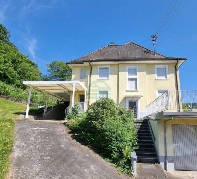 Charmante Altbau Villa auf großem Grundstück in Oberschopfheim