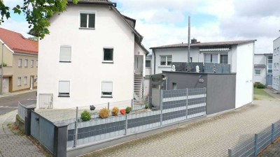 Klein, aber Mein!
Kompaktes Stadthaus mit Wintergarten