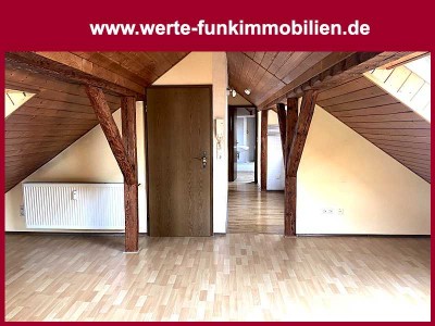 Dach ist Kult! Behagliche, markant geschnittete  2-Zimmerwohnung in Bad-König / Fürstengrund