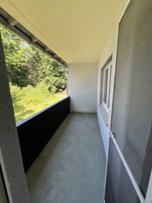 Lichtdurchflutete 3 Zimmer Wohnung mit Balkon & Stellplatz