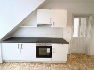 3 ZIMMER-Wohnung + sonnige Dachterrasse 6,6m² + extra Küche möbliert + nähe Kunsthaus / Hauptplatz!