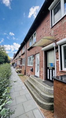 IHR FAMILIENNEST TANZT NICHT AUS DER REIHE