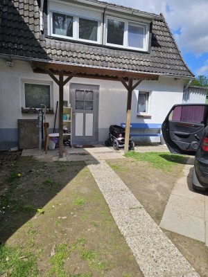 Moin, Nachmieter/in gesucht,die Wohnung ist voll mobilert. Es ist auch möglich,unmöbliert zu mieten.