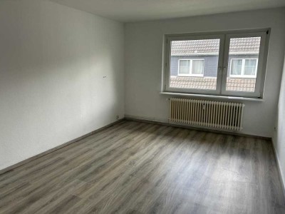 Wohn(t)raum mit 2 Zimmern zum sofort Bezug