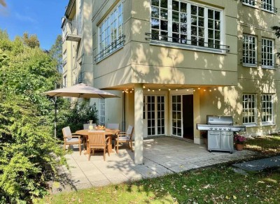 *** frisch sanierte 2-Raum Wohnung im Villenviertel - gr. Terrasse & Gartenzugang, Fußbodenheizung