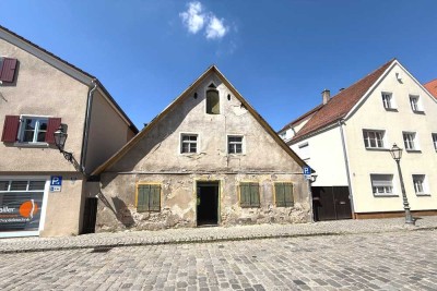 Historisches Juwel mit Potenzial im Herzen von Berching - sanierungsbedürftig!