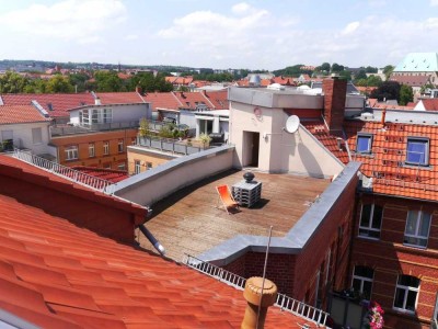 TRAUMHAFT WOHNEN IN DER ALTSTADT! 2 Zimmerwohnung mit Einbauküche und Aufzug