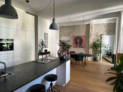Exklusive, geräumige und hochwertige 2-Zimmer-Loft-Wohnung mit Balkon und Küche
