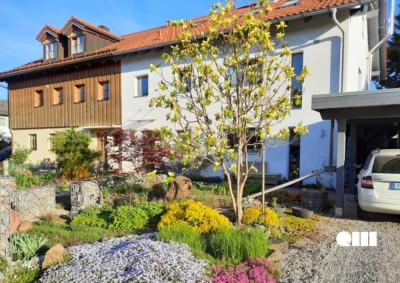 Moderne Doppelhaushälfte mit großen Garten in Hohenbrunn