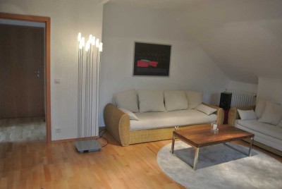 Voll ausgestattetes 2-Zimmer-Appartement mit Einbauküche, Balkon, gehobenene Wohnlage, BN-Röttgen