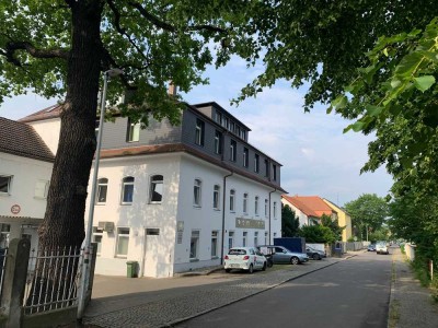 1-Raum Wohnung mit Einbauküche in Radebeul-Ost