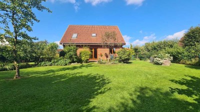 Individuelles Einfamilienhaus mit Carport und Sauna