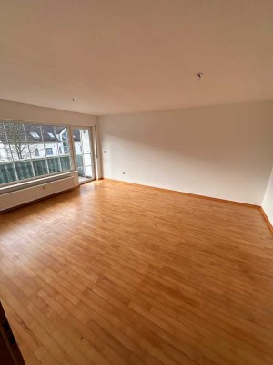 Attraktive und renovierte 3-Zimmer-Wohnung mit Balkon in Gummersbach