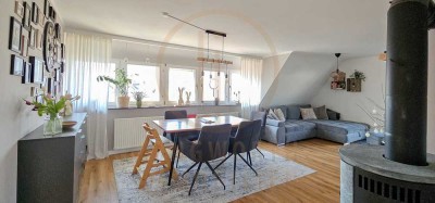 Reserviert! Maisonette mit gorßer Doppelgarage und großer Dachterrasse!