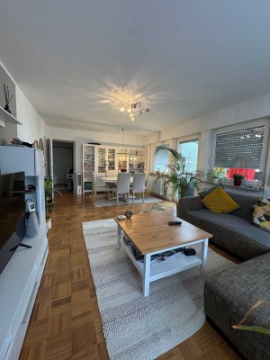 3 Zimmer möblierte Wohnung mit Balkon und Einbauküche in Fellbach