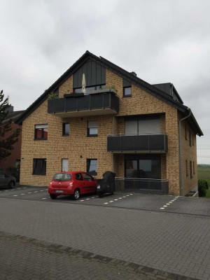 Schöne Erdgeschoss Wohnung  in ruhiger Lage