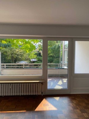 Stilvolle 1-Raum-Wohnung mit gehobener Innenausstattung mit Balkon in Bonn