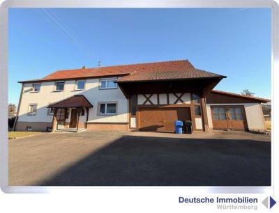 3-Familienhaus mit Ausbaupotenzial in Bisingen
Scheunenanbau, Garage und toller Garten inklusive