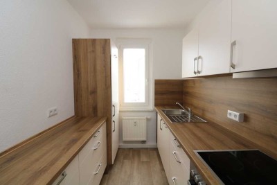 Himbeereis zum Frühstück...helle 2-RW mit Einbauküche & Dusche!!!