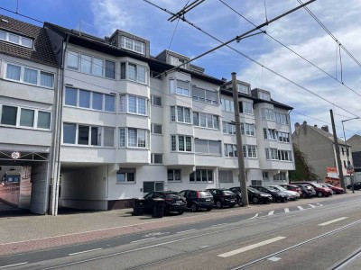 Exklusive, sanierte 3-Zimmer-Wohnung mit Balkon in Köln