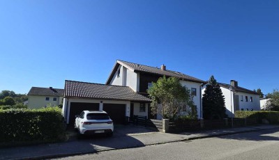 Erstbezug nach Modernisierung - luxuriöses EFH mit 6-Zi und EBK mit Kochinsel in ruhiger Lage