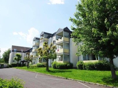 Schöne Wohnung mit Loggia und Parkplatz